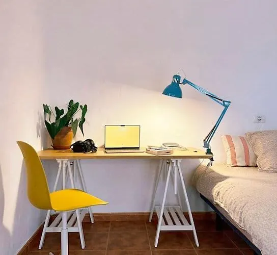Estudio Con Bano Privado شقة أورزولا